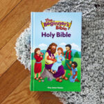 KJV, The Beginner's Bible Holy Bible, Hardcover: King James Version, the Beginner’s Bible, Reference Edition, Giant Print