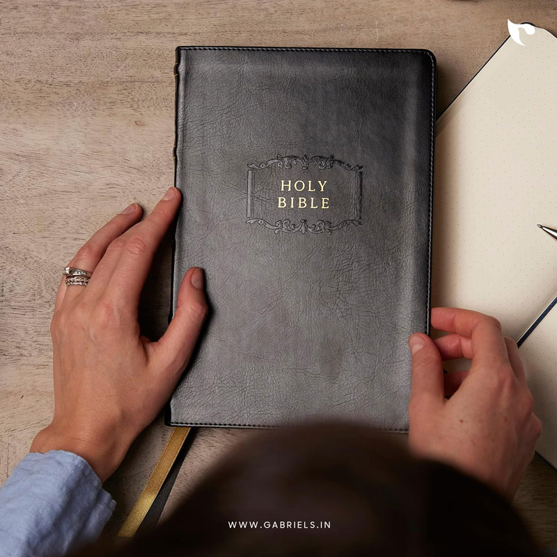 BBL36as_KJV-Holy-Bible-with-73000-Center-Column-Cross-References_a-1.jpg KJV Holy Bible with 73,000 Center-Column Cross References, Black Leathersoft, Red Letter, Comfort Print: King James Version - Image 1