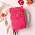 NKJV, End-of-Verse Reference Bible, Personal Size Large Print, Leathersoft, Pink, Red Letter, Comfort Print Holy Bible, New King James Version